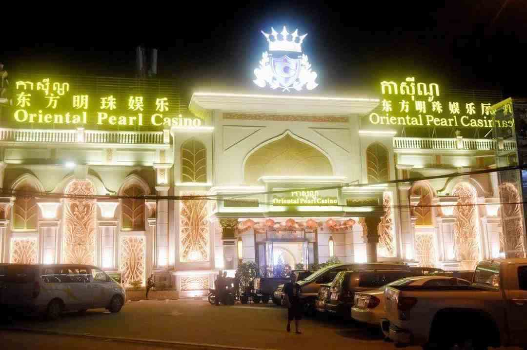Nhà hàng Oriental Pearl Casino thu hút nhiều du khách